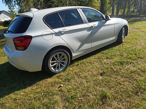 BMW 116d 3 of 6