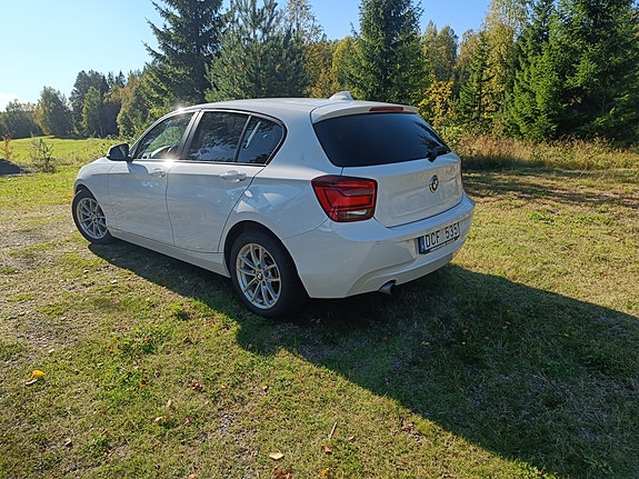 BMW 116d 4 of 6
