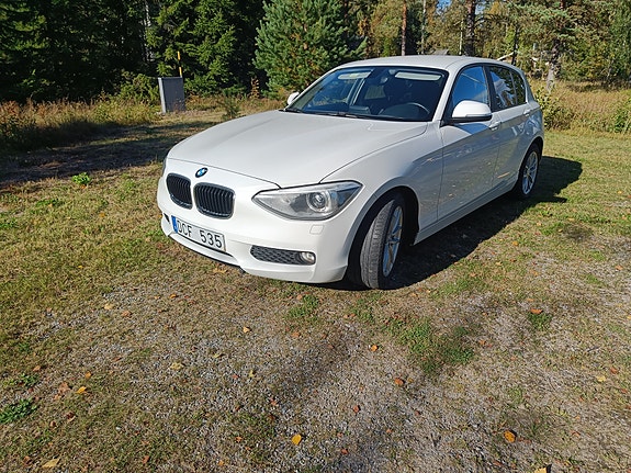 BMW 116d 2 of 6