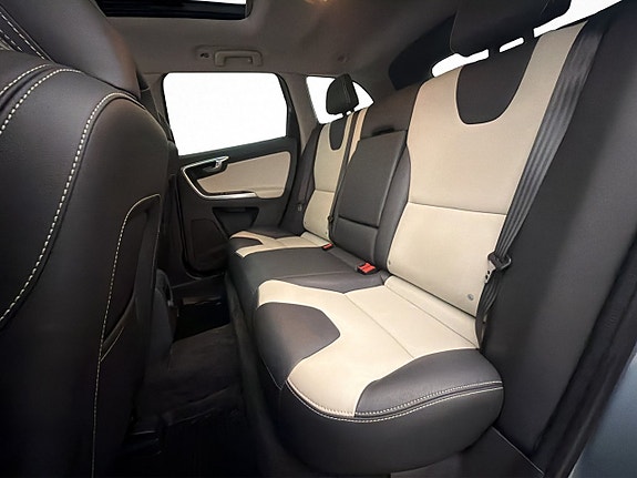 Volvo XC60 29 of 30