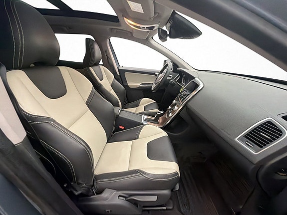 Volvo XC60 27 of 30