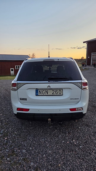 Mitsubishi Outlander 13 of 19