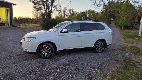 Mitsubishi Outlander 6 of 19