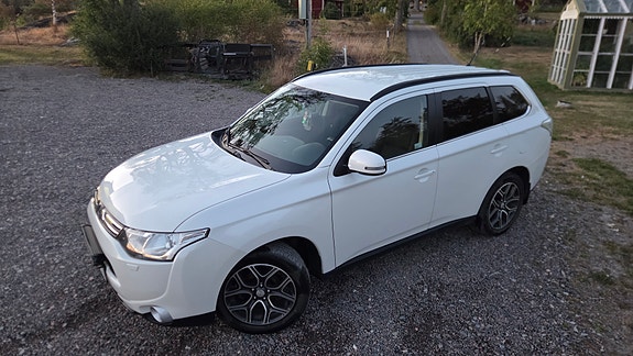 Mitsubishi Outlander 17 of 19