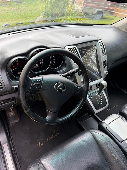 Lexus RX400h 13 of 16