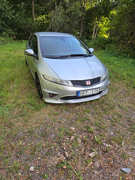 Honda Civic 2 of 6