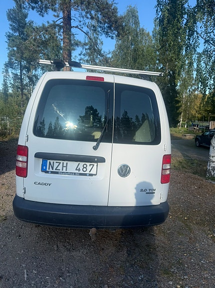 Volkswagen Caddy Maxi 4 of 7