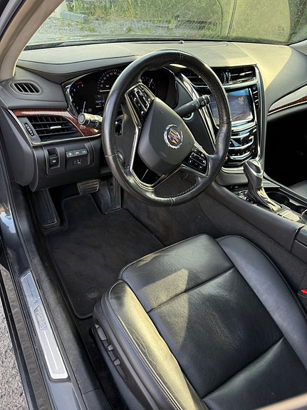 Cadillac CTS 4 of 5