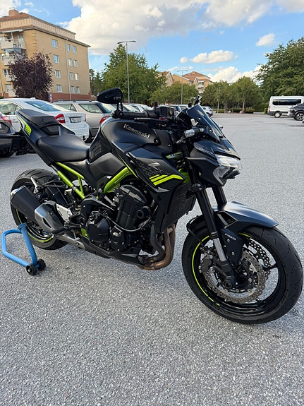 Kawasaki Z900 7 of 7