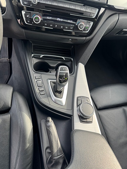 BMW 320d 16 of 26