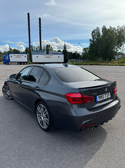 BMW 320d 3 of 26