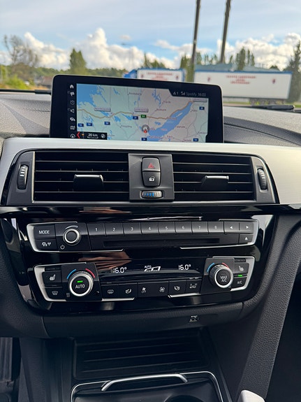 BMW 320d 18 of 26