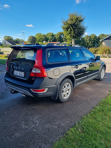 Volvo XC70 4 of 11