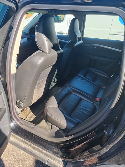 Volvo XC70 8 of 11