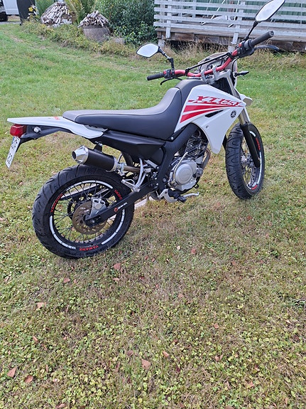 Yamaha Xt125x 4 of 6