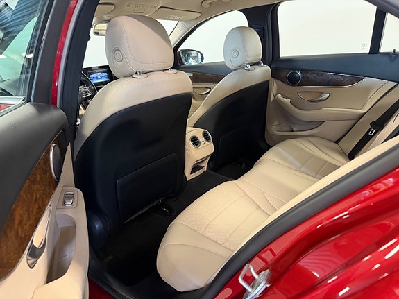 Mercedes-Benz C200 10 of 10
