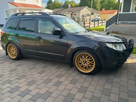 Subaru Forester 2 of 7