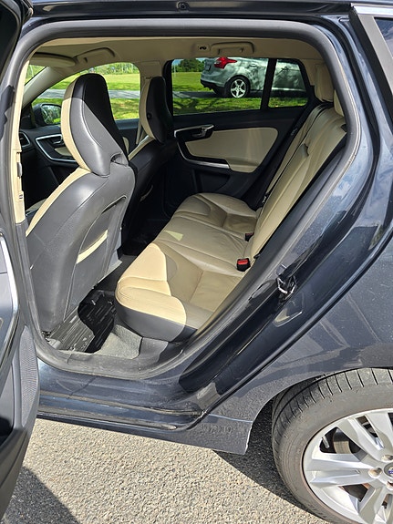 Volvo V60 6 of 7