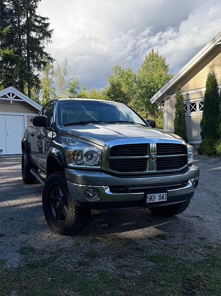 Dodge RAM 2500 6 of 10