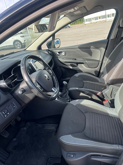 Renault Clio 5 of 7