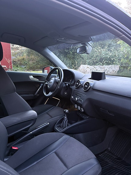 Audi A1 3 of 10