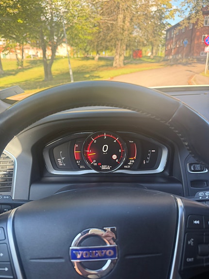Volvo XC60 5 of 6