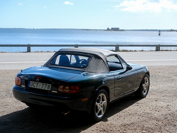 Mazda MX-5 7 of 16