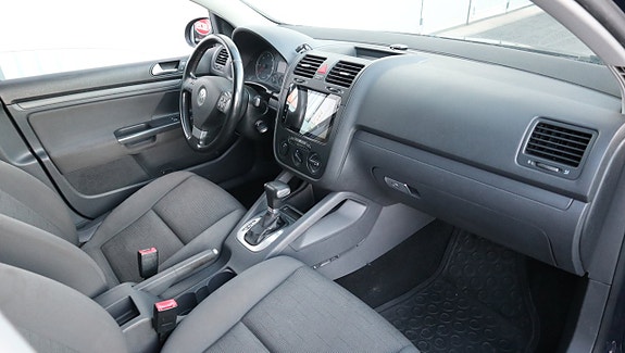 Volkswagen Golf I 11 of 14