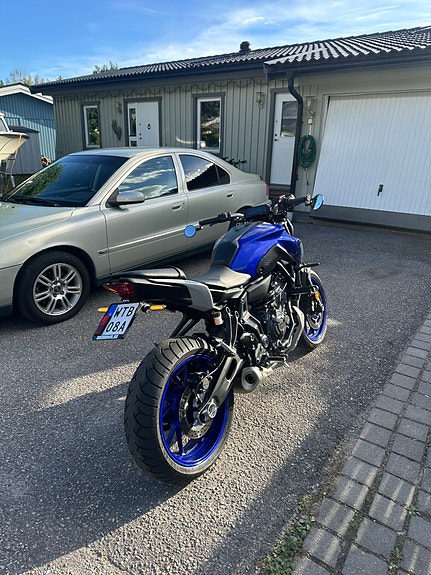 Yamaha Mt07 2 of 6