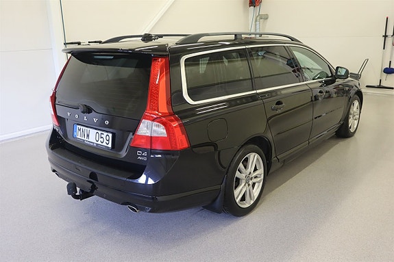Volvo V70 4 of 16