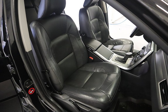 Volvo V70 8 of 16