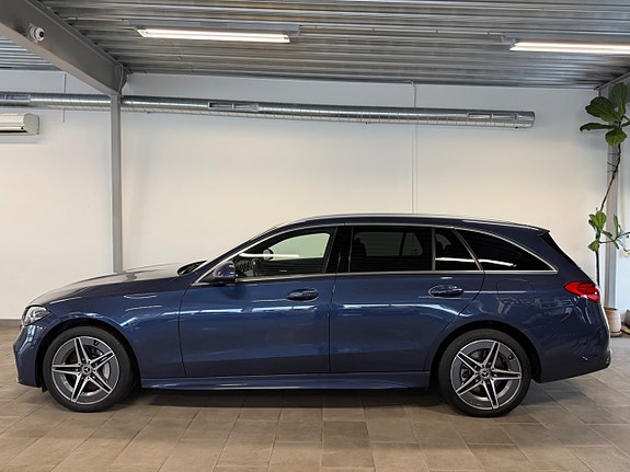 Mercedes-Benz C300 4 of 13