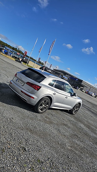 Audi Q5 3 of 9