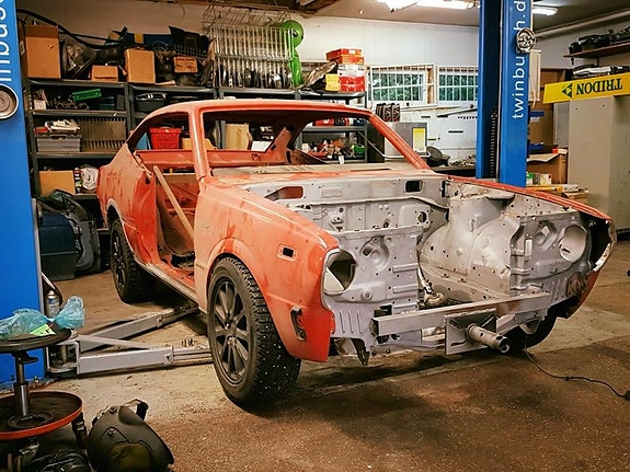 Toyota Corolla 2 of 9