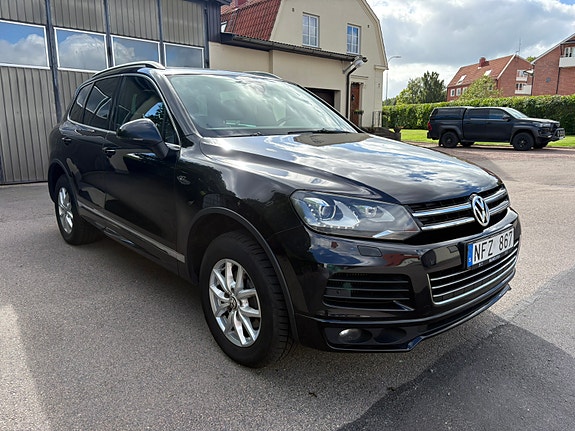 Volkswagen Touareg 3 of 15