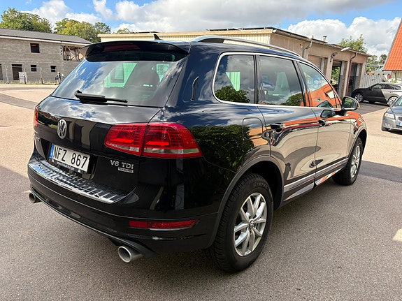 Volkswagen Touareg 5 of 15