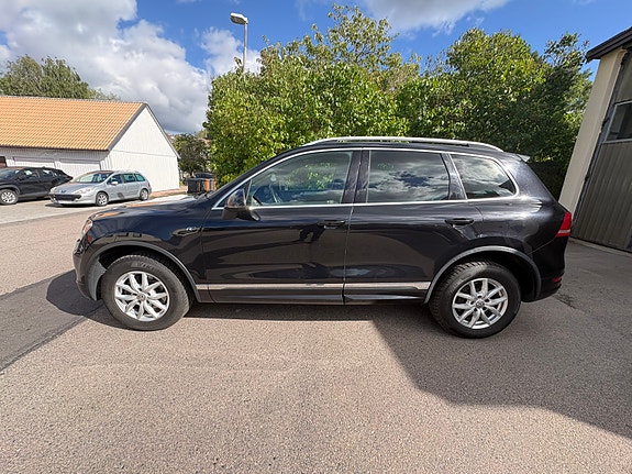 Volkswagen Touareg 8 of 15