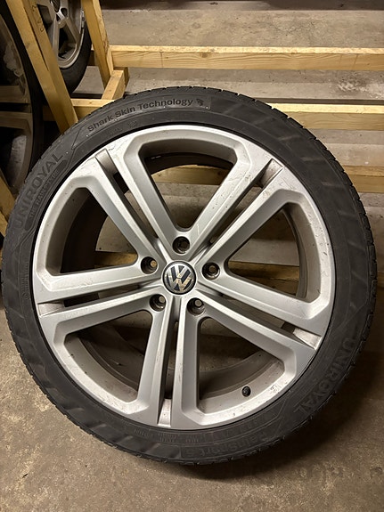 Volkswagen Touareg 13 of 15