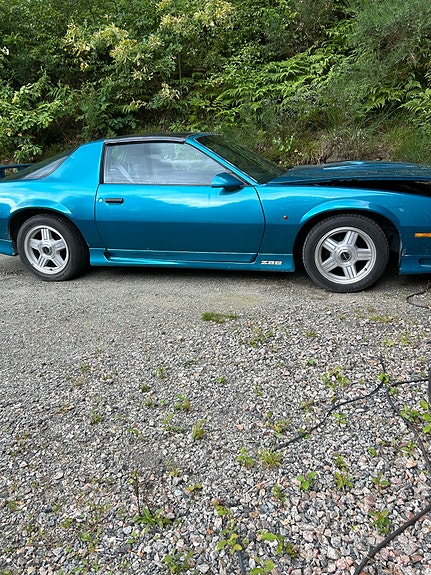 Chevrolet Camaro 2 of 7
