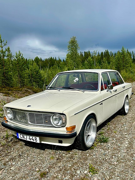 Volvo 144 3 of 10