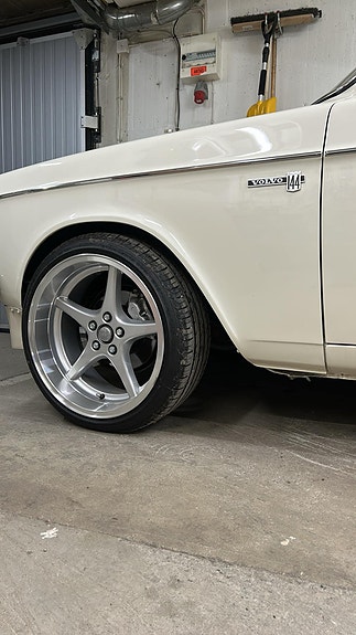 Volvo 144 8 of 10
