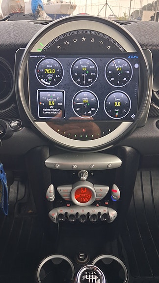 MINI Cooper 7 of 7
