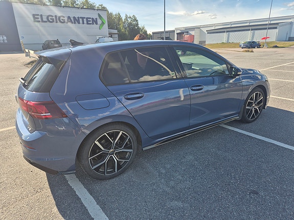 Volkswagen Golf VIII 6 of 9