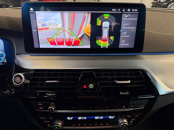BMW 530e 13 of 14