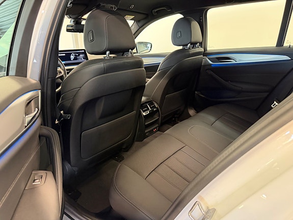 BMW 530e 12 of 14