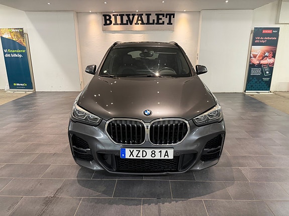 BMW X1 3 of 21