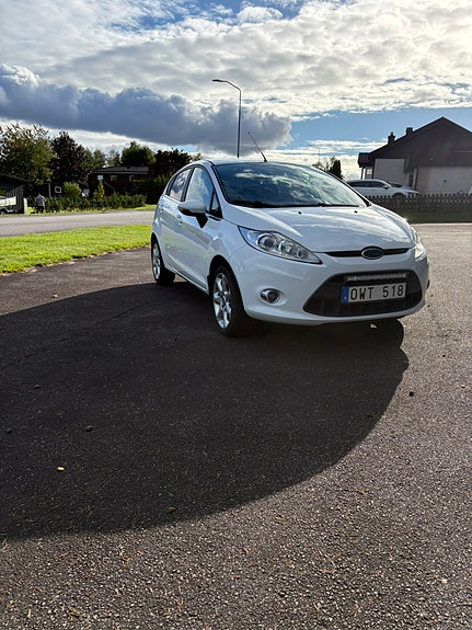 Ford Fiesta 3 of 12