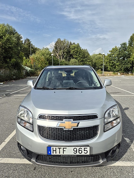 Chevrolet Orlando 2 of 14