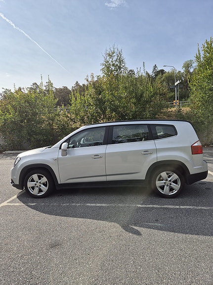 Chevrolet Orlando 3 of 14