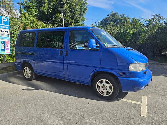 Volkswagen Multivan 3 of 7